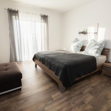 Ferienwohnung Bergaecker Neualbenreuth Exterior foto